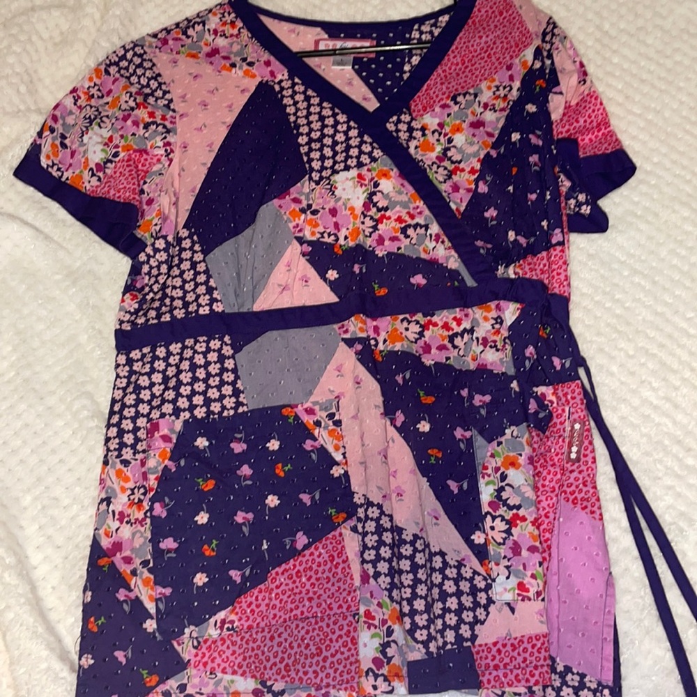 Size:L scrub tops